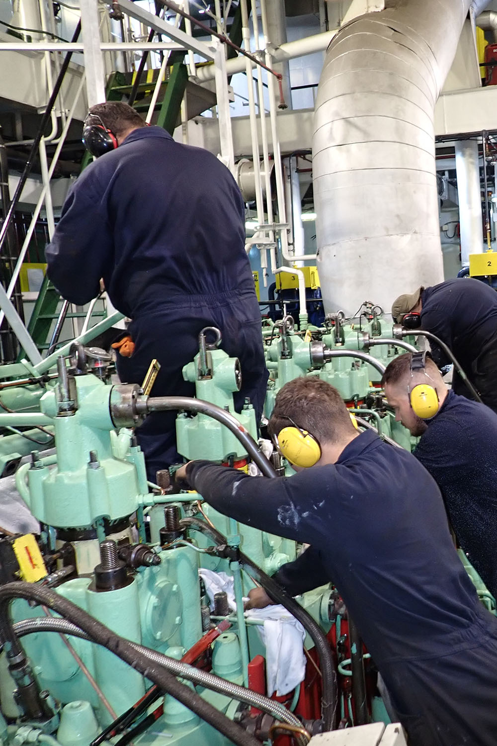 Marine engine maintenance